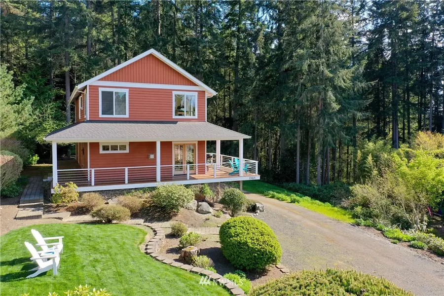 15825 Nesika Bay RD NE, Poulsbo, WA 98370