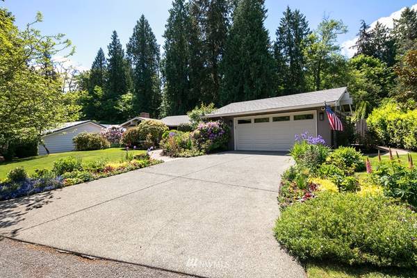 8601 SE 63rd ST, Mercer Island, WA 98040