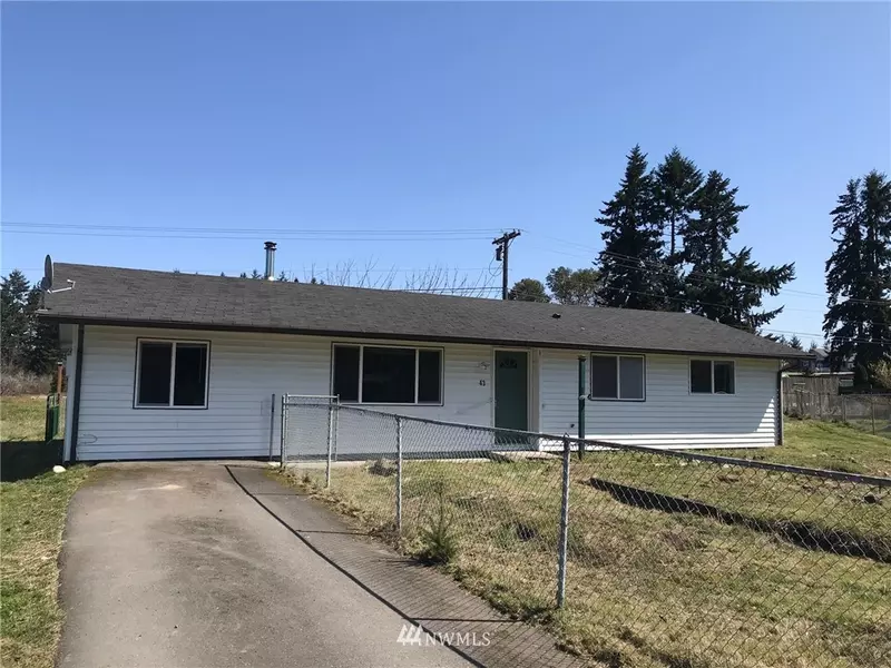 43 Sunrise PL, Port Angeles, WA 98362