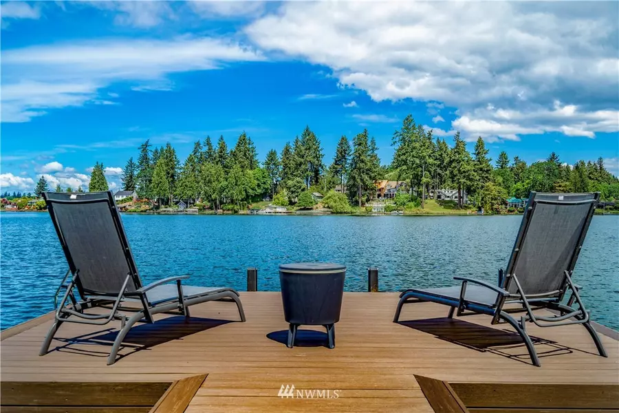 15 Lagoon LN SW, Lakewood, WA 98498