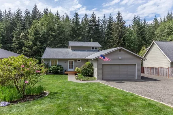 223 Robin LN, Port Ludlow, WA 98365