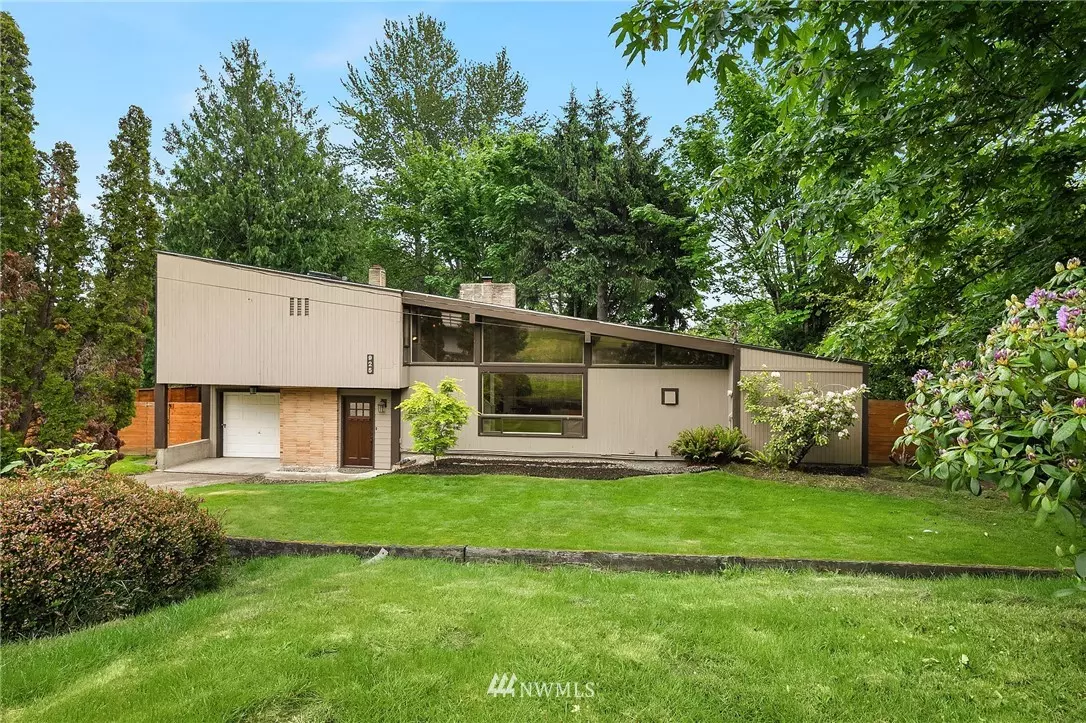 Des Moines, WA 98198,925 S 211th PL