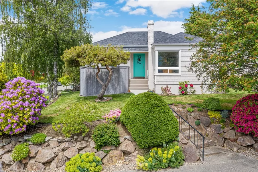 4218 W Dravus ST, Seattle, WA 98199