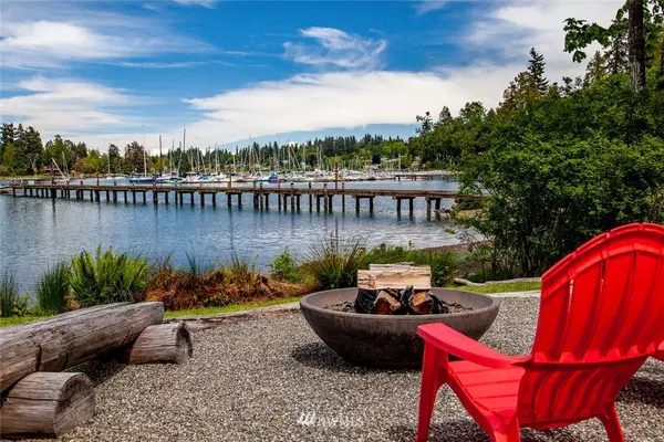 Bainbridge Island, WA 98110,8300 NE Hidden Cove RD