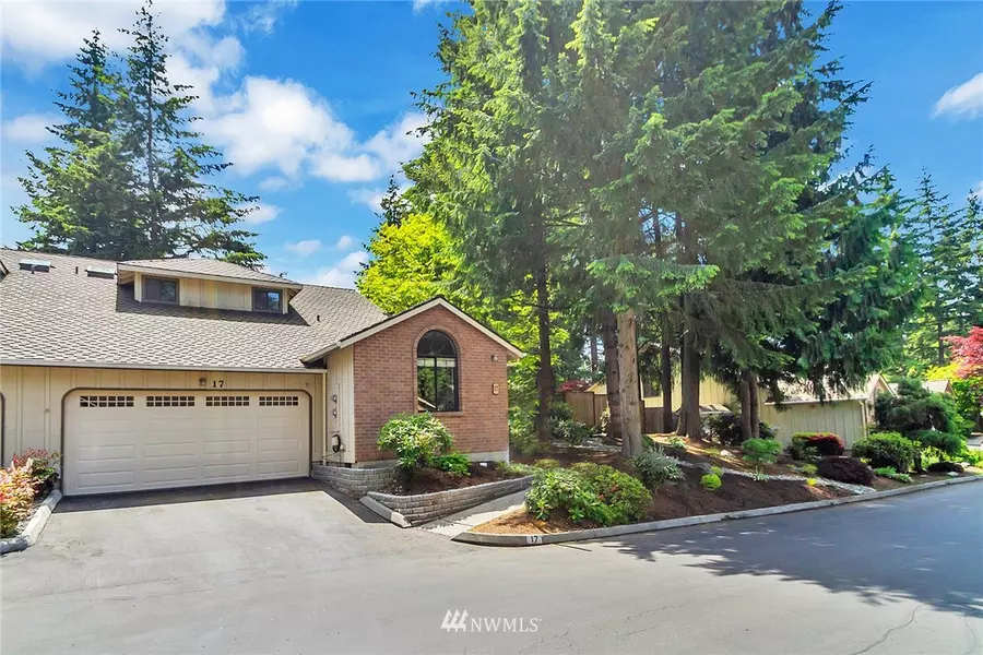 14300 Trillium Blvd SE #17, Mill Creek, WA 98012