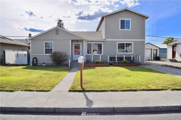 111 E ST NE, Ephrata, WA 98823