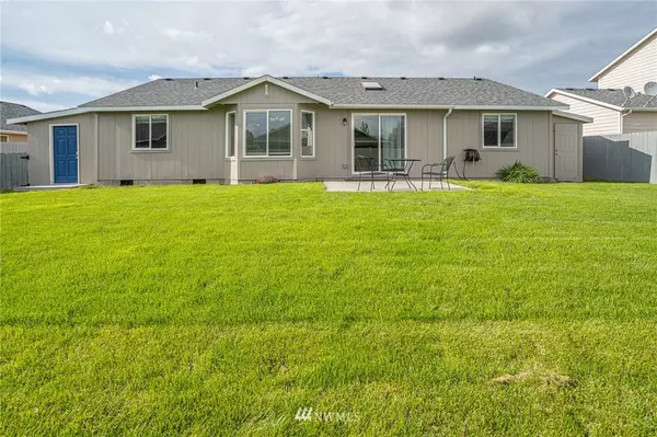 Moses Lake, WA 98837,1409 E June DR