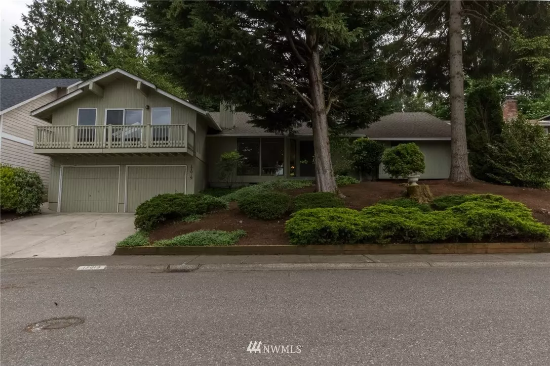 Bellevue, WA 98008,17019 SE 41st ST