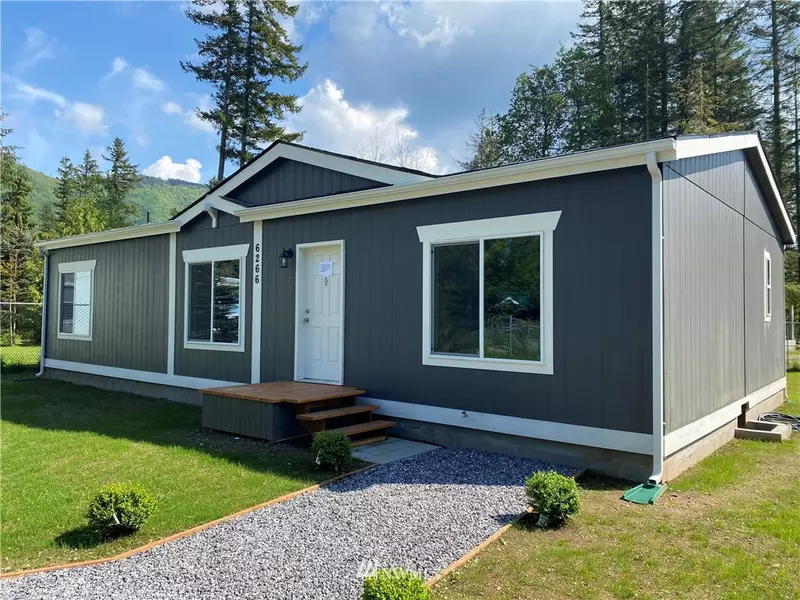6266 Bellwood DR, Maple Falls, WA 98266