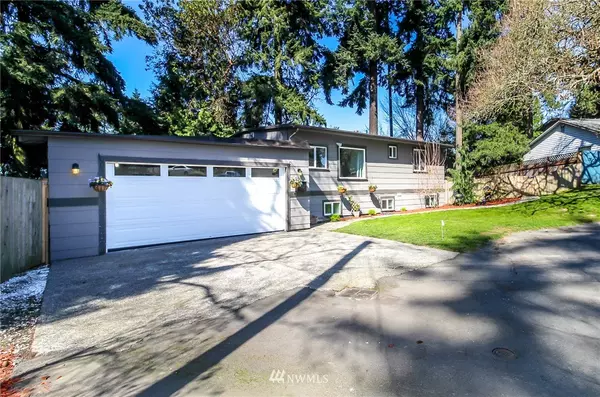 5811 218th PL SW, Mountlake Terrace, WA 98043