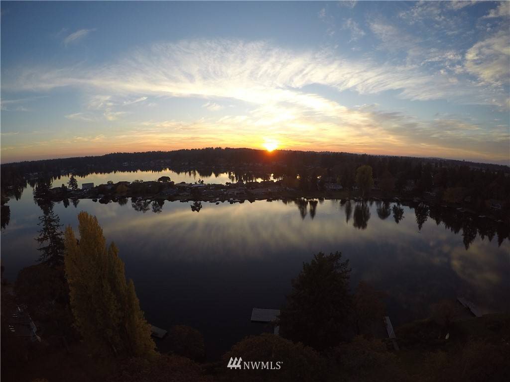 8862 Edgewater DR SW, Lakewood, WA 98499