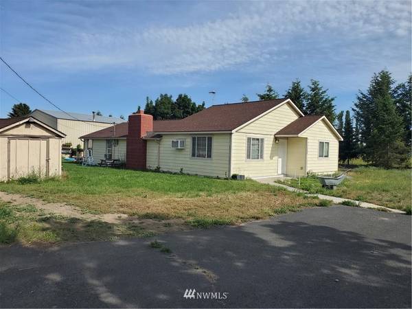 18499 B RD NE, Soap Lake, WA 98851