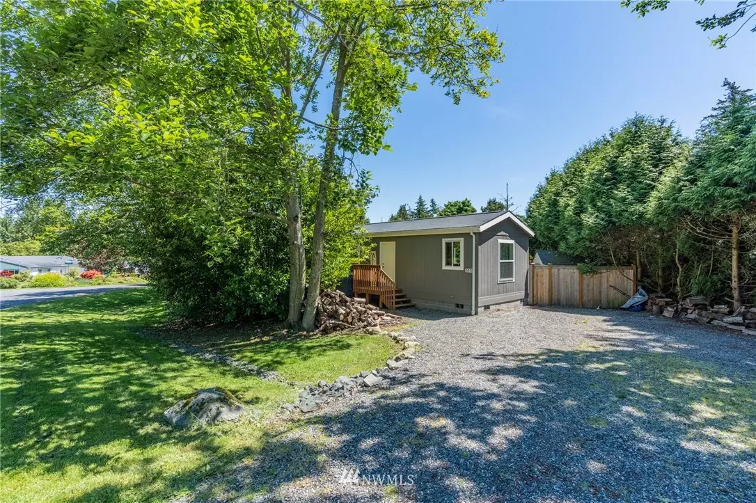 Blaine, WA 98230,5858 Salish RD