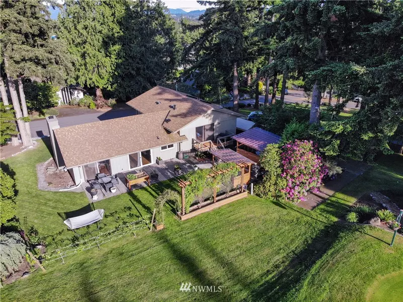 16477 Country Club DR, Burlington, WA 98233