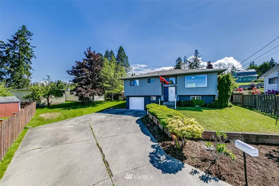 222 Alderwood CIR, Port Angeles, WA 98362