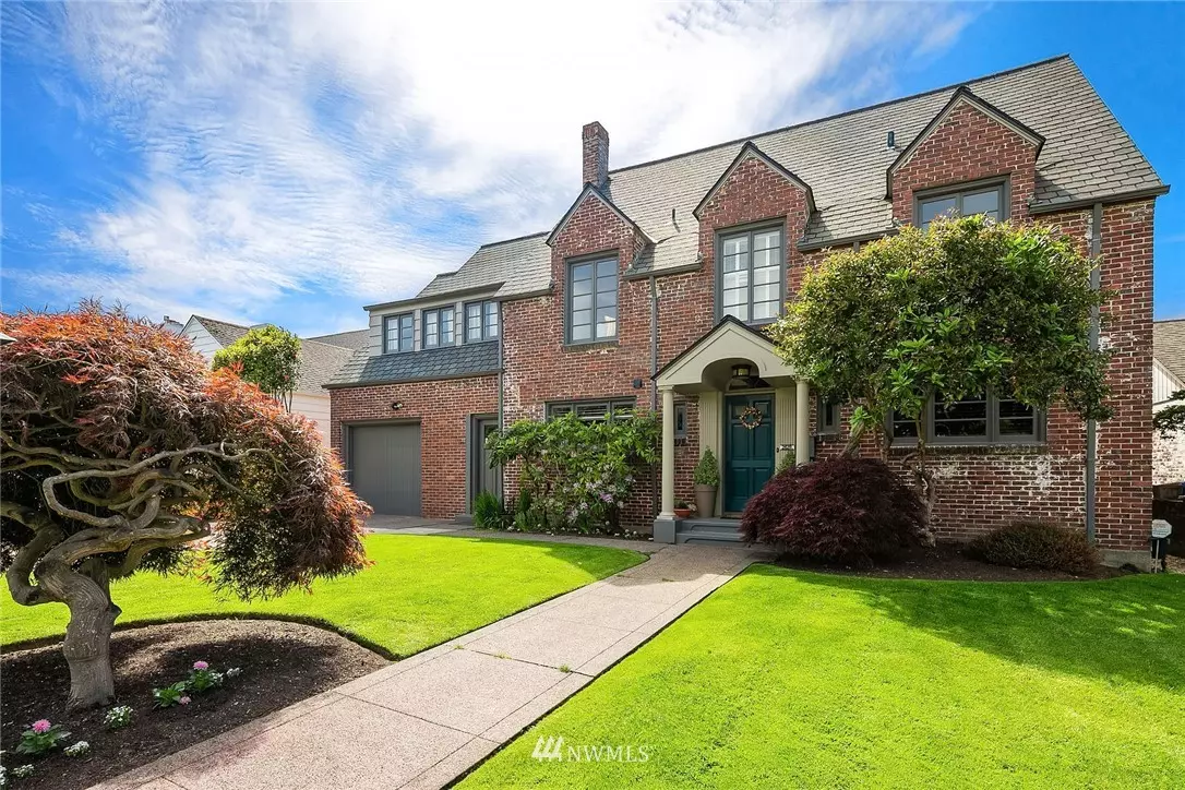 Seattle, WA 98199,2627 42nd AVE W