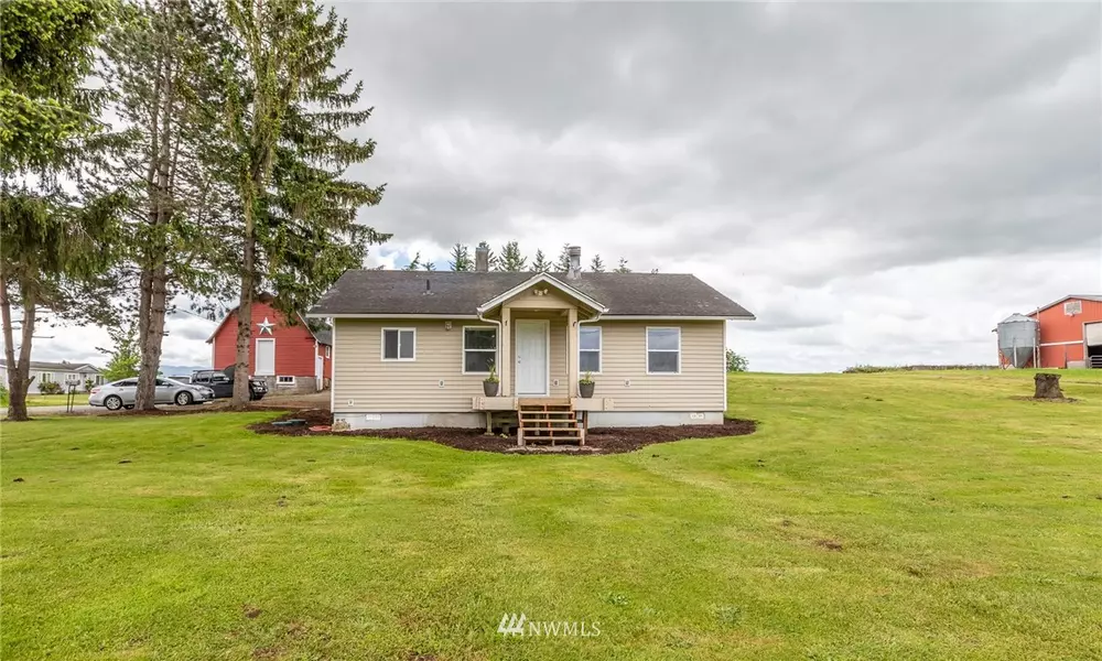 8293 Slotemaker RD, Everson, WA 98247