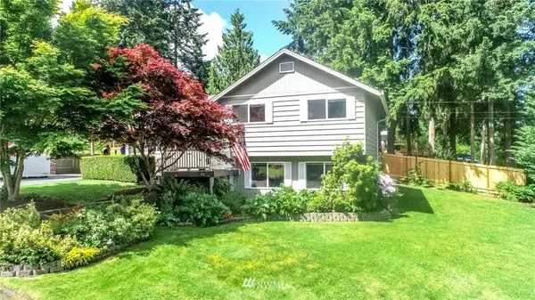 19723 64th AVE NE, Kenmore, WA 98028
