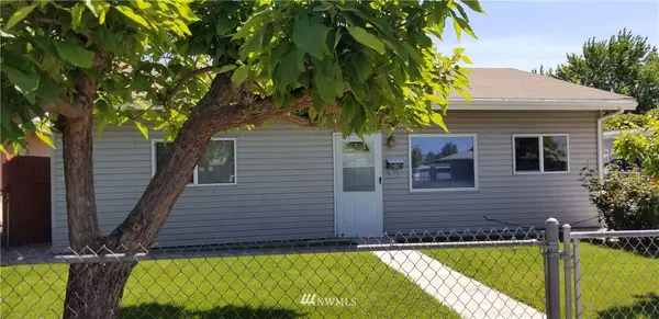 404 S Elm ST, Warden, WA 98857