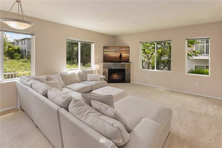 14915 38th DR SE #1034, Bothell, WA 98012