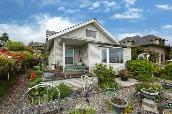 310 W 2nd ST, Port Angeles, WA 98362