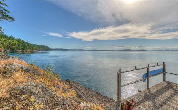 1735 Cormorant Bay RD, Orcas Island, WA 98245