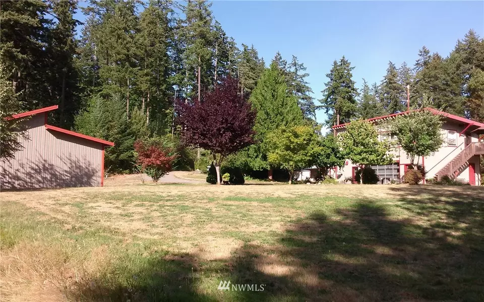 17709 Suquamish WAY NE, Suquamish, WA 98392