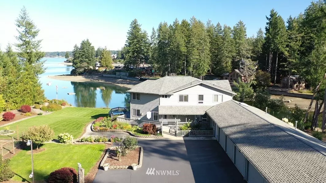 Allyn, WA 98524,5550 E Grapeview LOOP