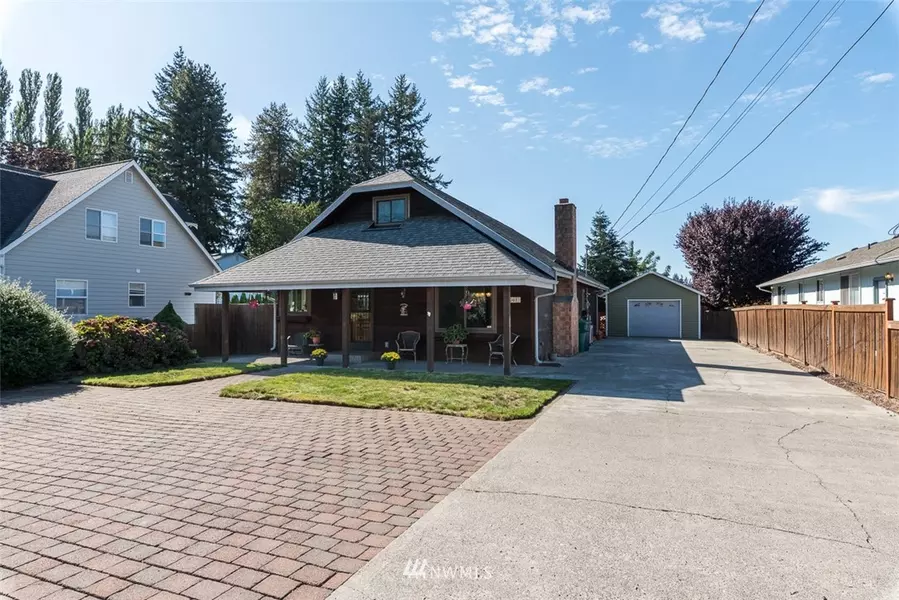 1061 Alder Ave, Marysville, WA 98270