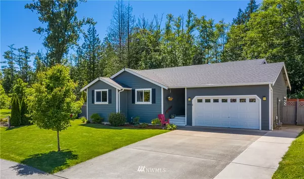 6023 Pacific Heights DR, Ferndale, WA 98248