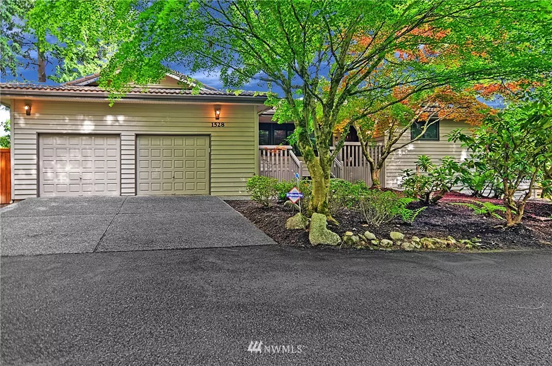 Lynnwood, WA 98087,1528 S Lake Stickney Dr