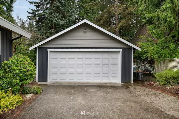 Shoreline, WA 98155,18022 5th AVE NE