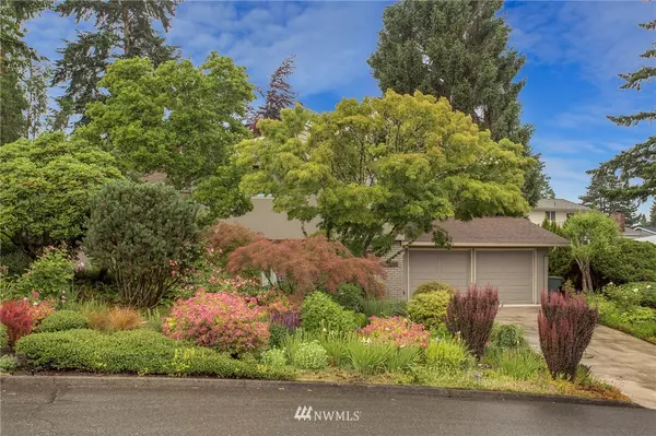 Bellevue, WA 98008,17134 NE 8th PL