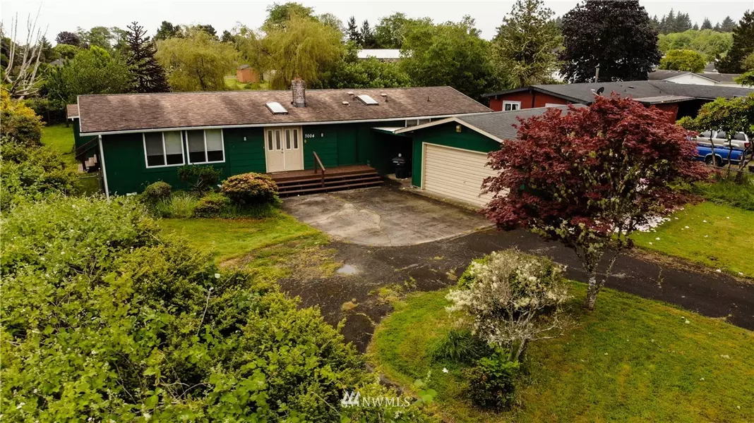 7004 Ortelius DR, Ilwaco, WA 98640