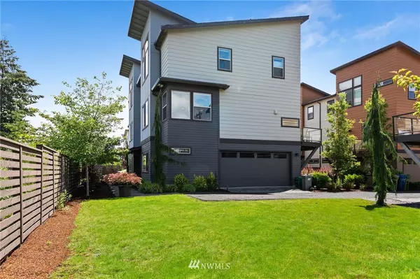 4514 NE 3rd LN, Renton, WA 98059