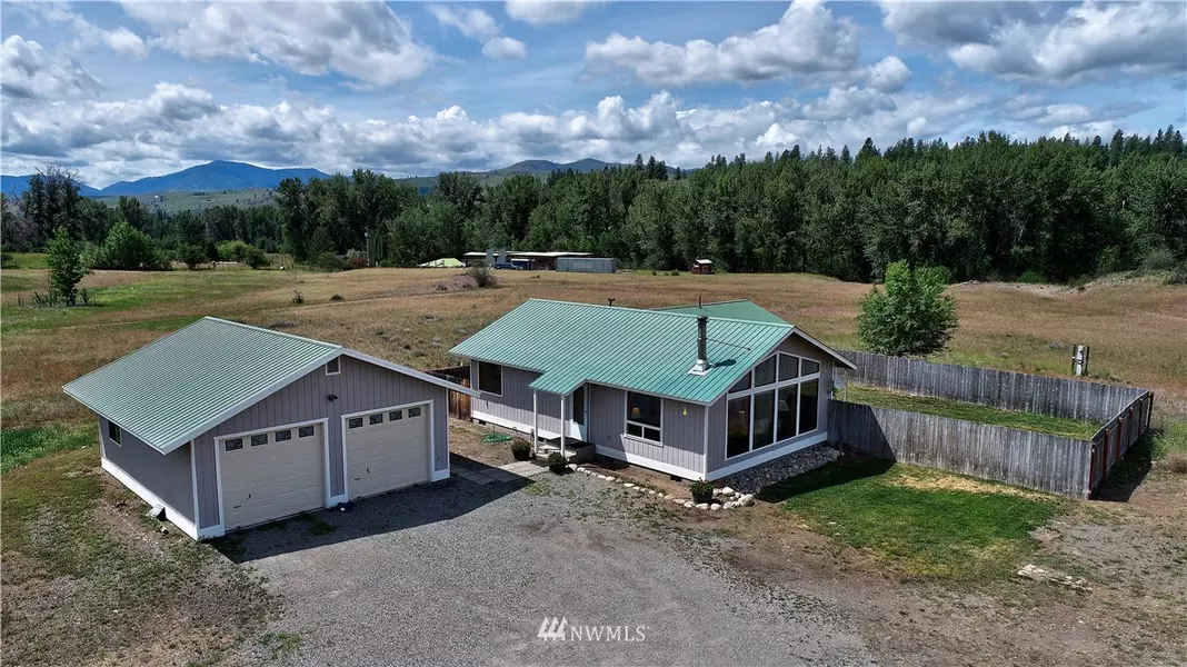 48 Lower Bear Creek, Winthrop, WA 98862