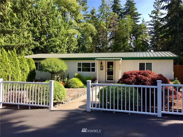 8125 NE Beachwood AVE, Poulsbo, WA 98370