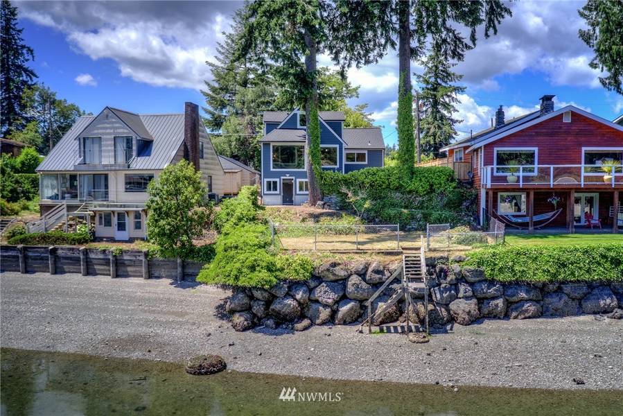 2132 Madrona Point DR, Bremerton, WA 98312