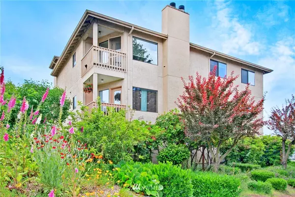611 SW 154th ST #3, Burien, WA 98166