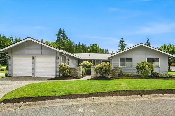 18207 NE 25th ST, Redmond, WA 98052