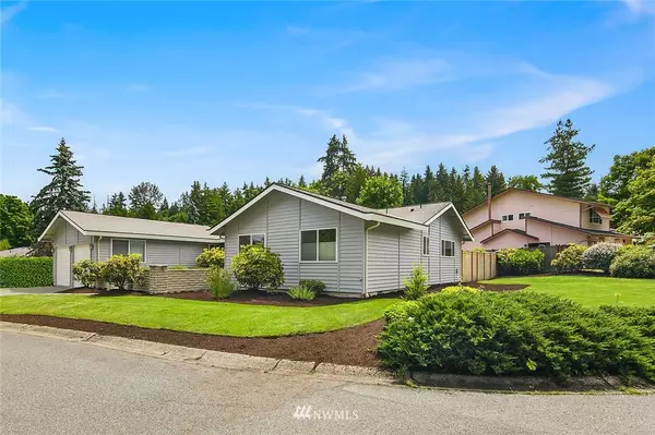 Redmond, WA 98052,18207 NE 25th ST