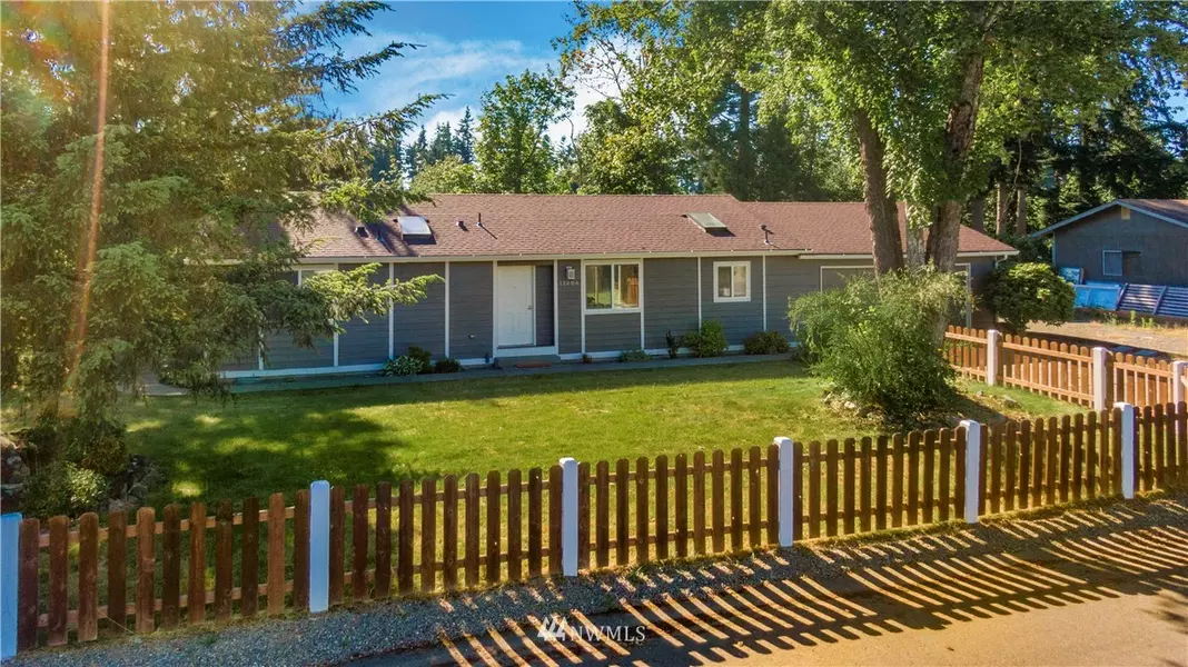 11806 240th Avenue Ct E, Buckley, WA 98038