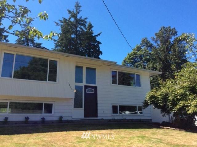 11017 14th AVE S, Seattle, WA 98168