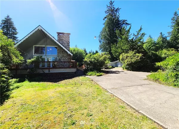 391 E Lakeshore DR W, Shelton, WA 98584