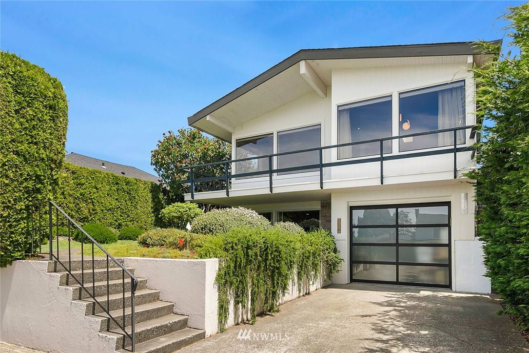 Seattle, WA 98199,3220 Arapahoe PL W