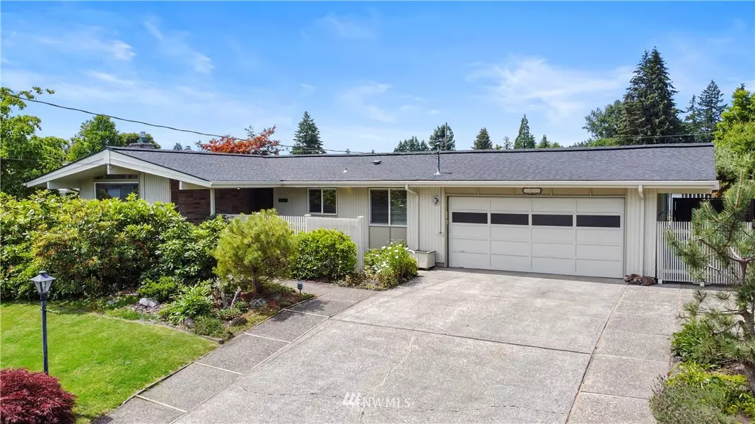 3017 Lybarger ST SE, Olympia, WA 98501