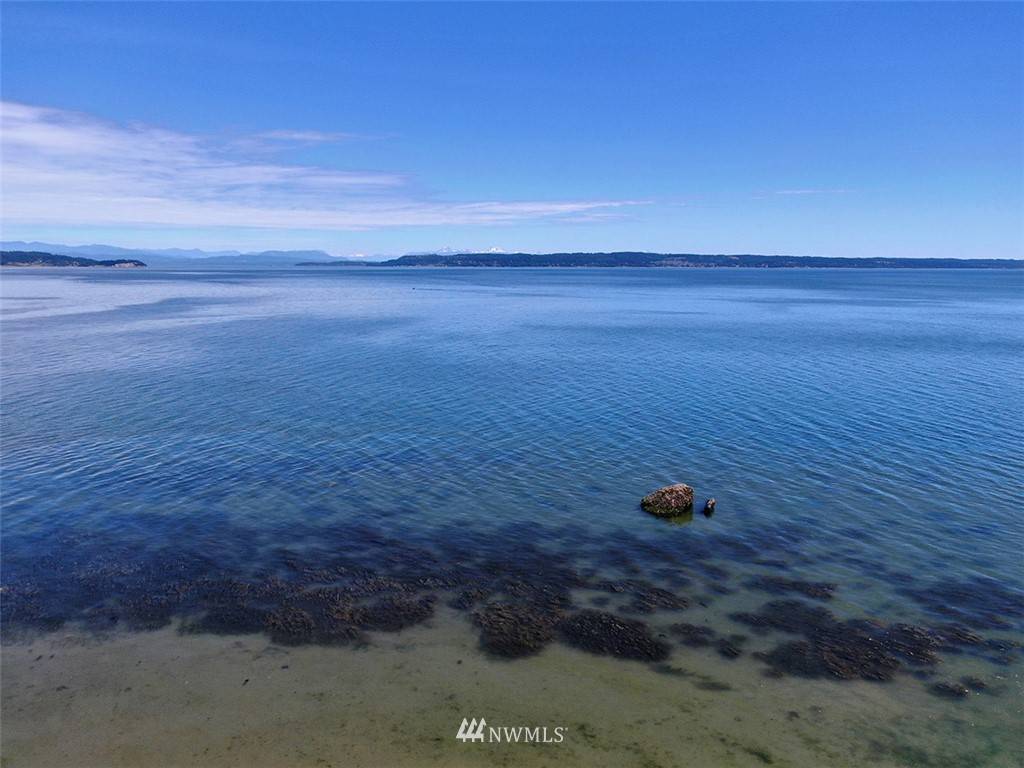 1156 W Scenic Heights RD, Oak Harbor, WA 98277