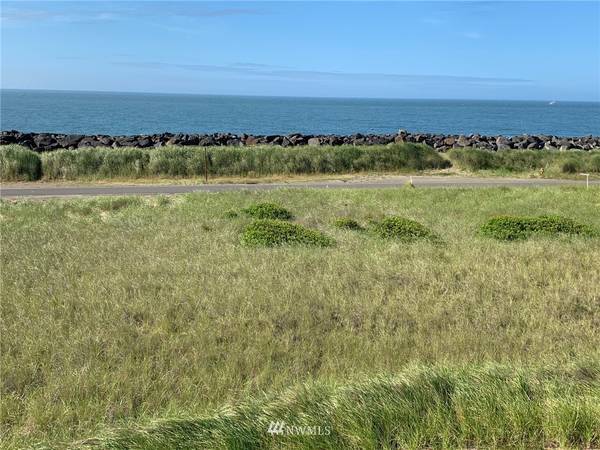 1571 E Ocean Shores BLVD SW, Ocean Shores, WA 98569