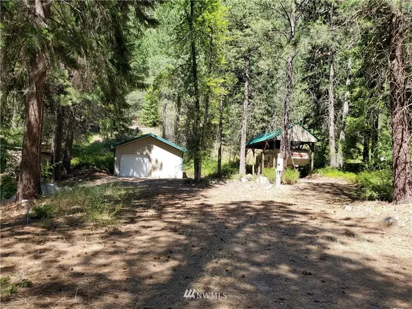 Entiat, WA 98822,18120 Entiat River RD