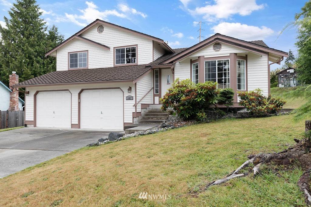 1467 NW Outrigger LOOP, Oak Harbor, WA 98277